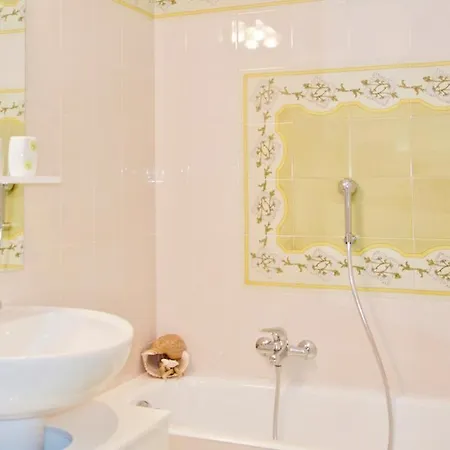 Antonella 度假居 *